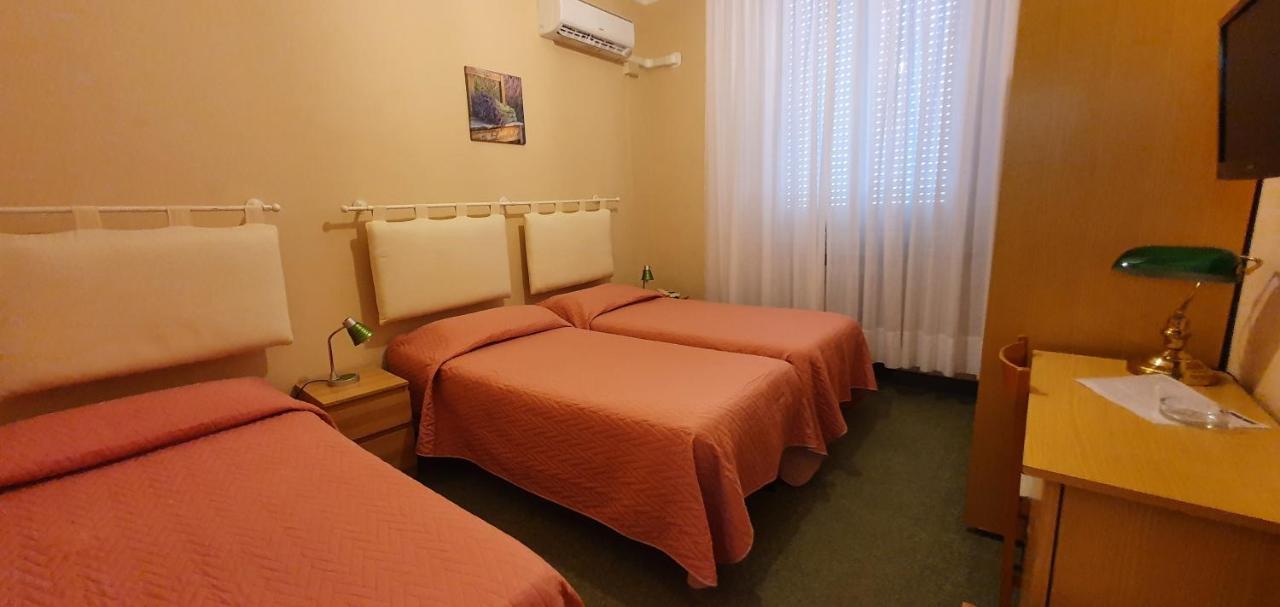 Hotel Giovanna Монтекатини-Терме Экстерьер фото