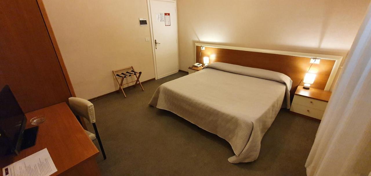 Hotel Giovanna Монтекатини-Терме Экстерьер фото