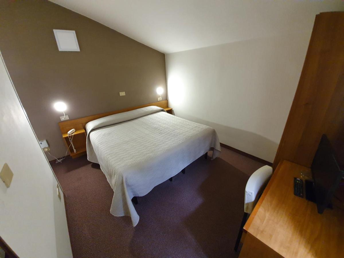 Hotel Giovanna Монтекатини-Терме Экстерьер фото